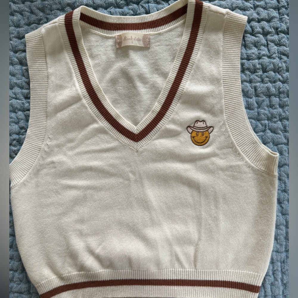NWOT Smiley Cowboy 🤠 Sweater Vest size S